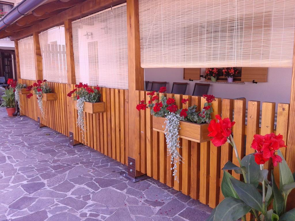 فيلا Turisticna Kmetija Pri Pozarju Knezak المظهر الخارجي الصورة